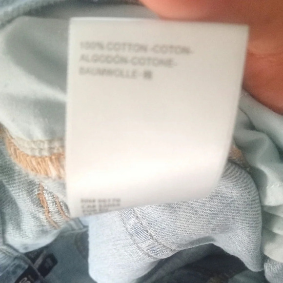 Urban Outfitters BDG Light Wash Slim Straight Jeans Raw Hem Size 32 - Picture 9 of 9